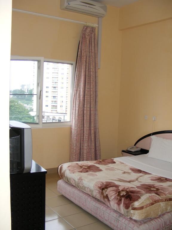 Hotel Beausejour Mirabel Bonabéri Zimmer foto